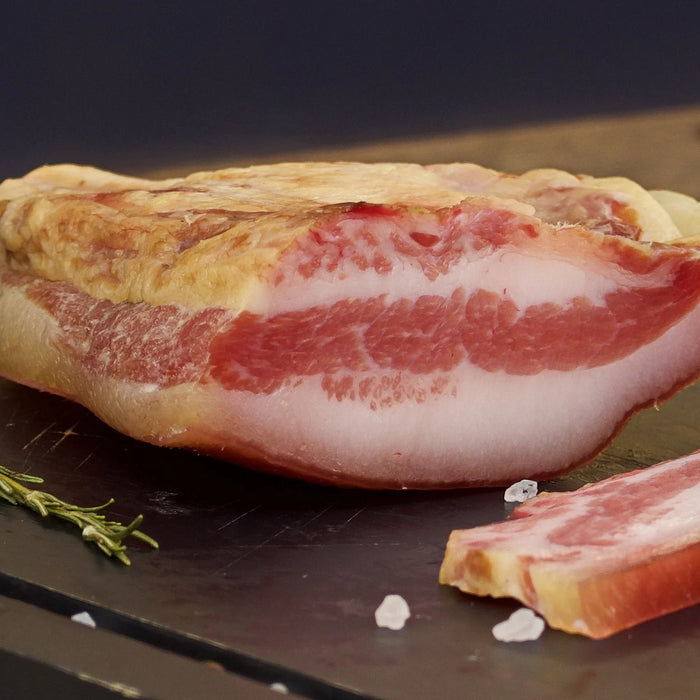 Guanciale curado